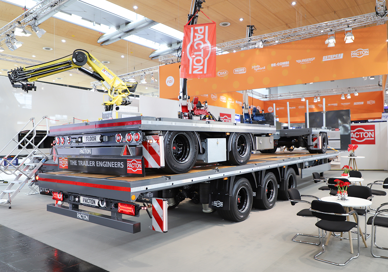 Pacton Trailers uit Ommen liet diverse transportoplossingen zien.